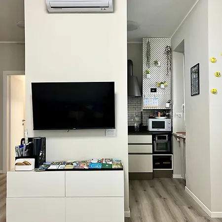 The Birdsong Between Two Lakes * Nebbiuno