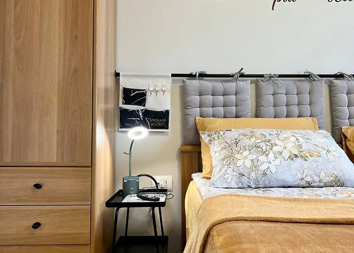 The Birdsong Between Two Lakes 아파트